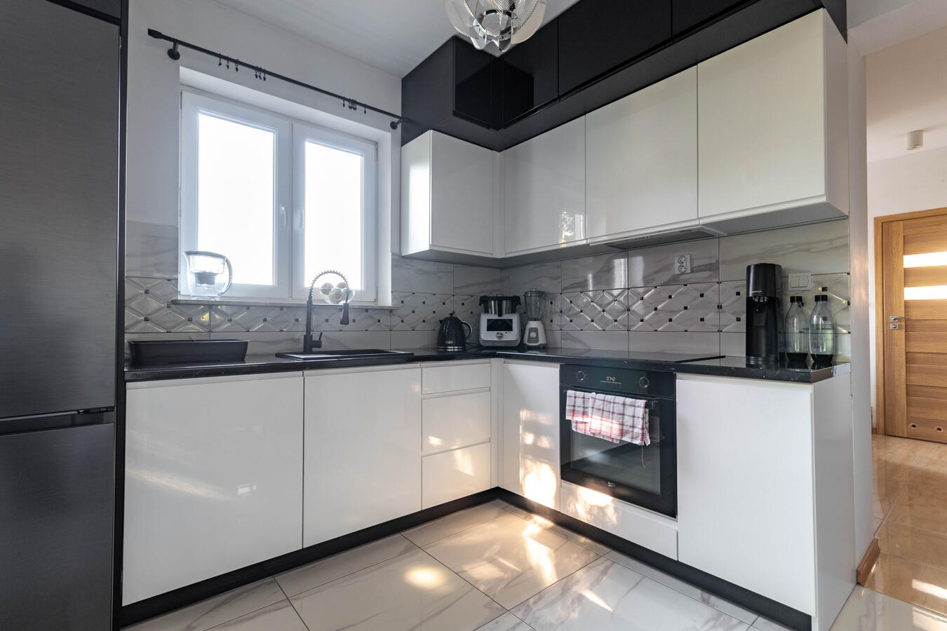 Int-Kitchen